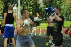 开运体育登录入口-曼联主教练训练球队备战英超赛场，曼联的主教练